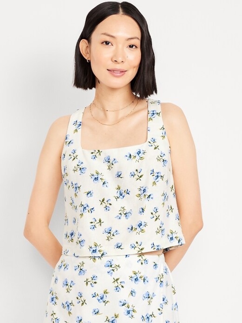 Square-Neck Floral Crop Camisole in White and Blue, XXl bottoms XL top